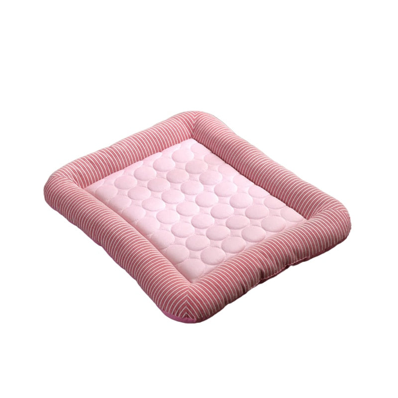 Cooling Mat Pet Ice Pad Teddy Mattress Pet Cool Mat Bed Cat Summer Keep Cool Ice Silk Cooling - Nekoby Cooling Mat Pet Ice Pad Teddy Mattress Pet Cool Mat Bed Cat Summer Keep Cool Ice Silk Cooling S2 / 43x33cm