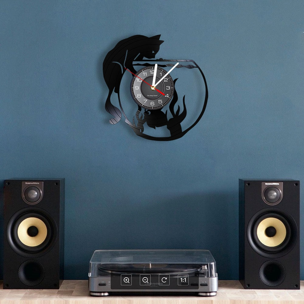 Cat Catching Fish Art Silent Quartz Wall Clock - Vinyl record style - Nekoby Cat Catching Fish Art Silent Quartz Wall Clock - Vinyl record style